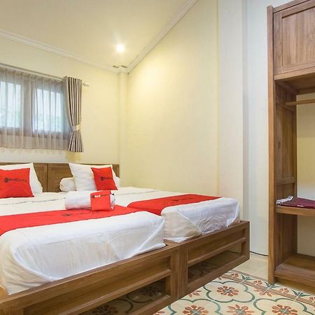 Reddoorz @ Letjend S. Parman Pacitan Hotel Exterior photo